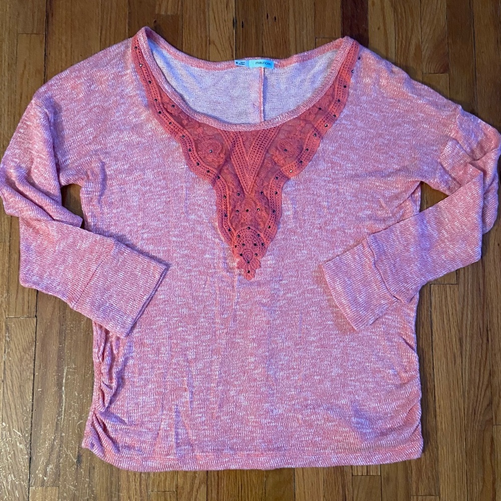 Maurice’s sweater, size medium